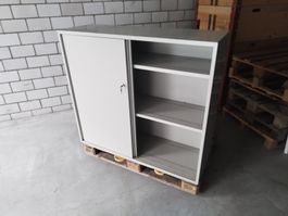 Lista Schrank mit 2 Schlüssel super Zustand