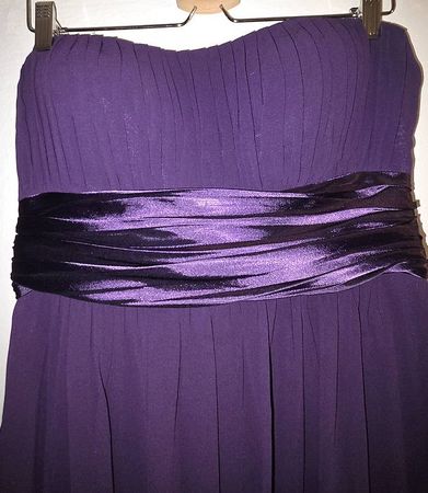 Schönes Abendkleid Grösse 44