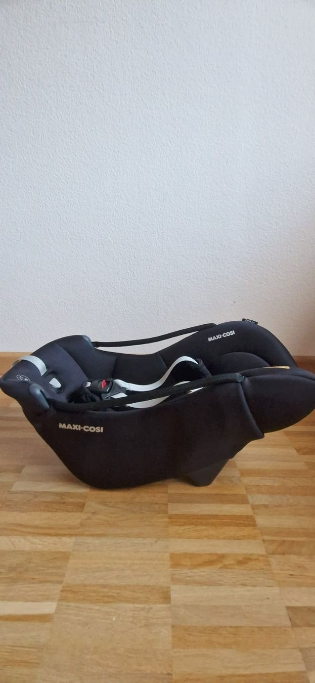 Maxi-Cosi Seggiolini per auto: Babyschale Maxi Cosi CORAL 360. Grosse Hilfe für Mama! – Usato da Basel venduto da Bernosina 6