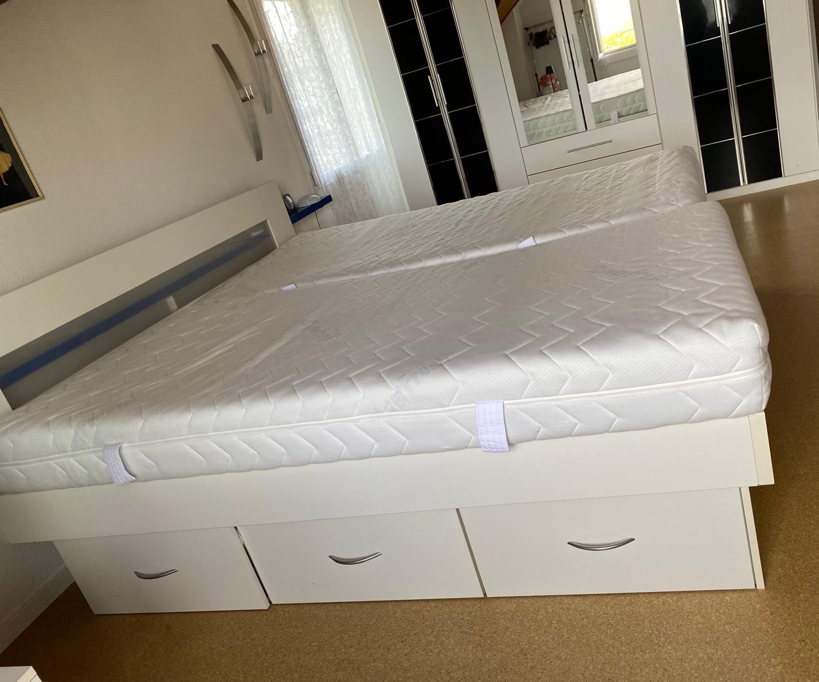 Betten: Bett mit Schubladen/Stauchfach – Gebraucht aus Gunzwil von Segi0302 2