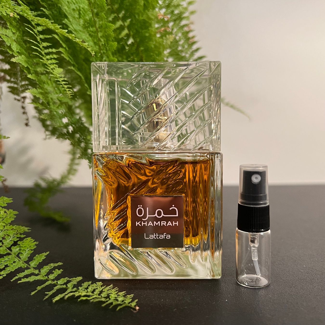 Profumi & Eau de Toilette: Lattafa Khamrah 2ml Tester – Nuovo (secondo la descrizione) da Hüttikon venduto da Yatzu