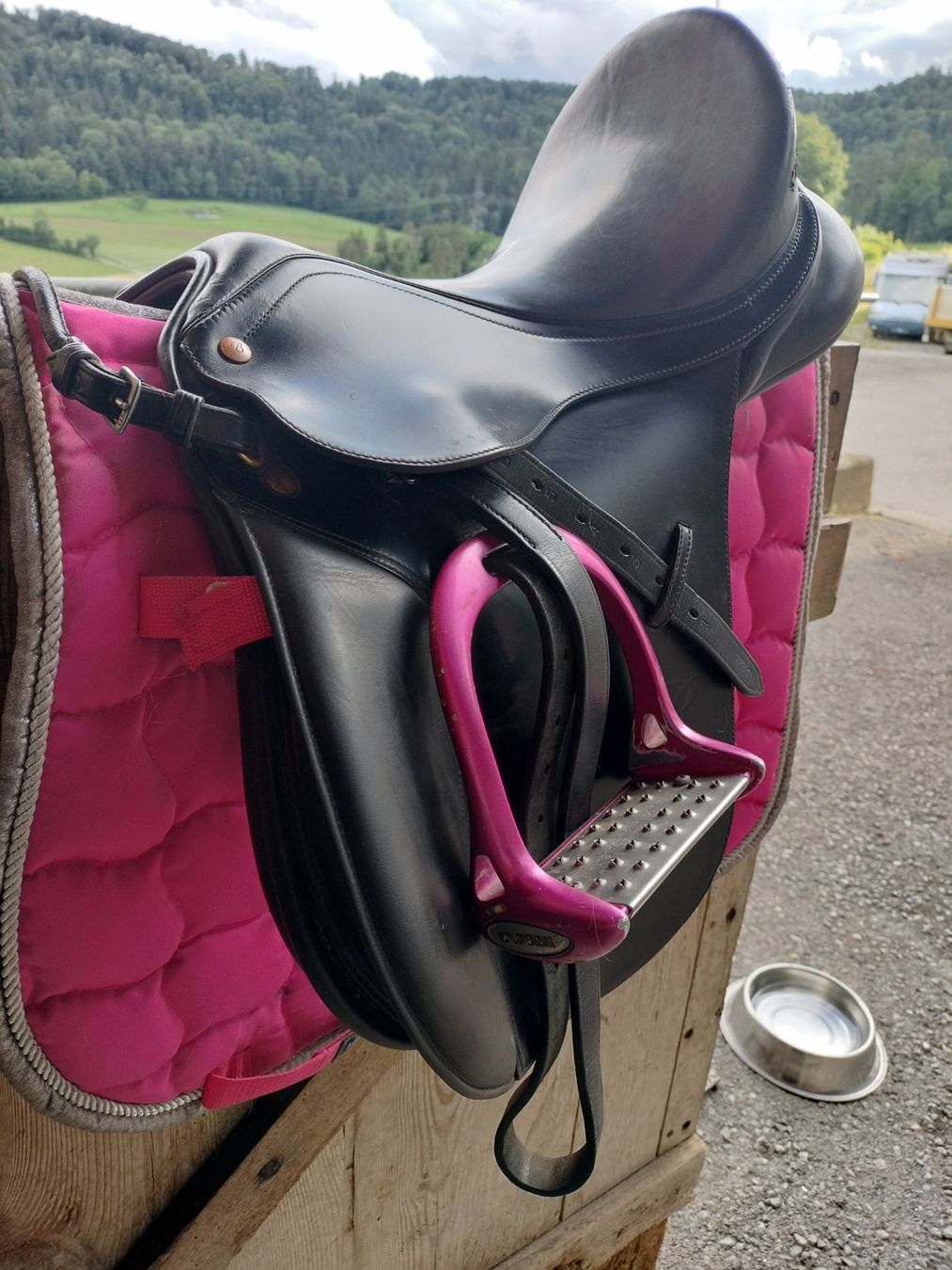 Selle & Accessori: Kindersattel Bates – Usato da Pfungen venduto da Savaklunki 1