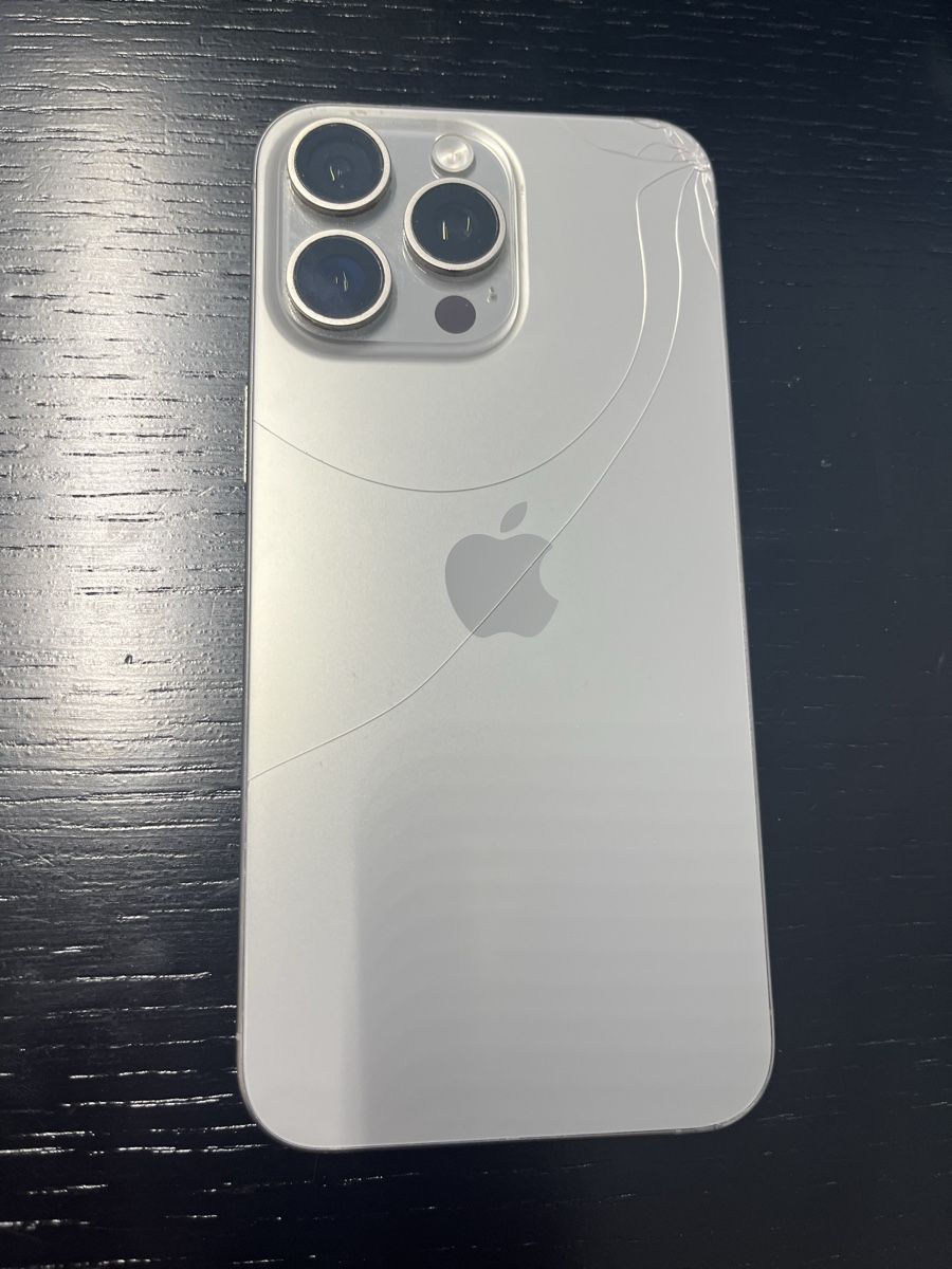 Apple Telefoni cellulari / Smartphones: Apple iPhone 15 Pro Max 256 GB – Usato da Baar venduto da Retom303 4