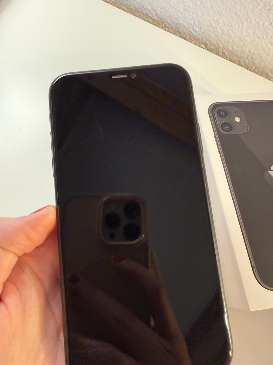 Apple Handys / Smartphones: I Phone 11. 128GB gebraucht. – Gebraucht aus Allschwil von thankslove 2