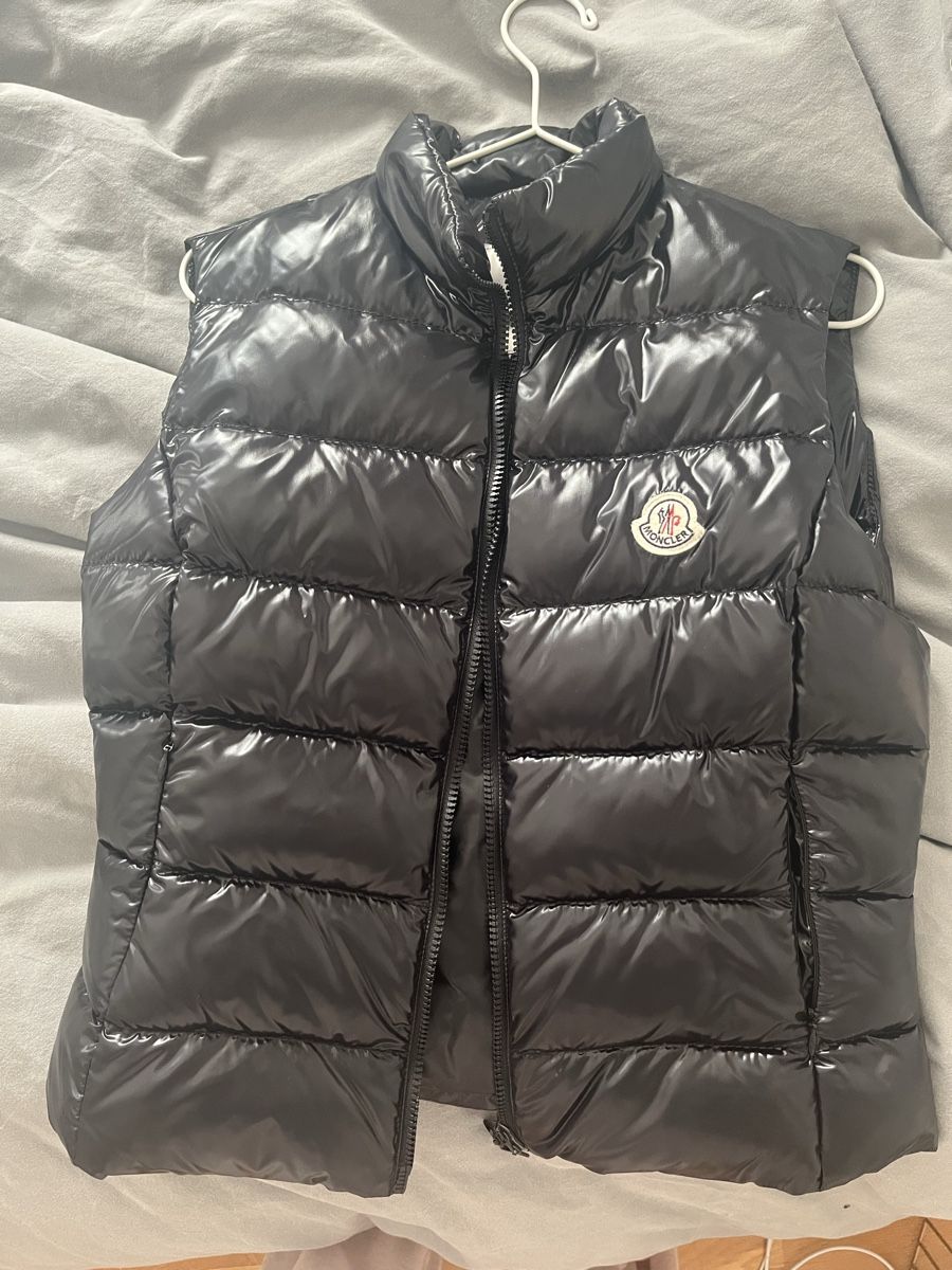 Moncler Gilet & Giacche: Moncler Weste – Nuovo (secondo la descrizione) da Ennenda venduto da mir_bx27
