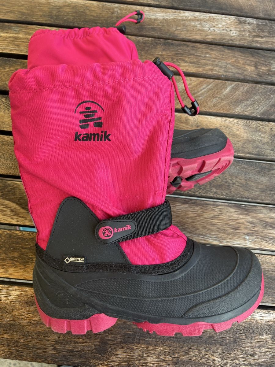 Kamik Schuhe für Mädchen: Kamik 4 – Gebraucht aus Glattbrugg von HUAKK