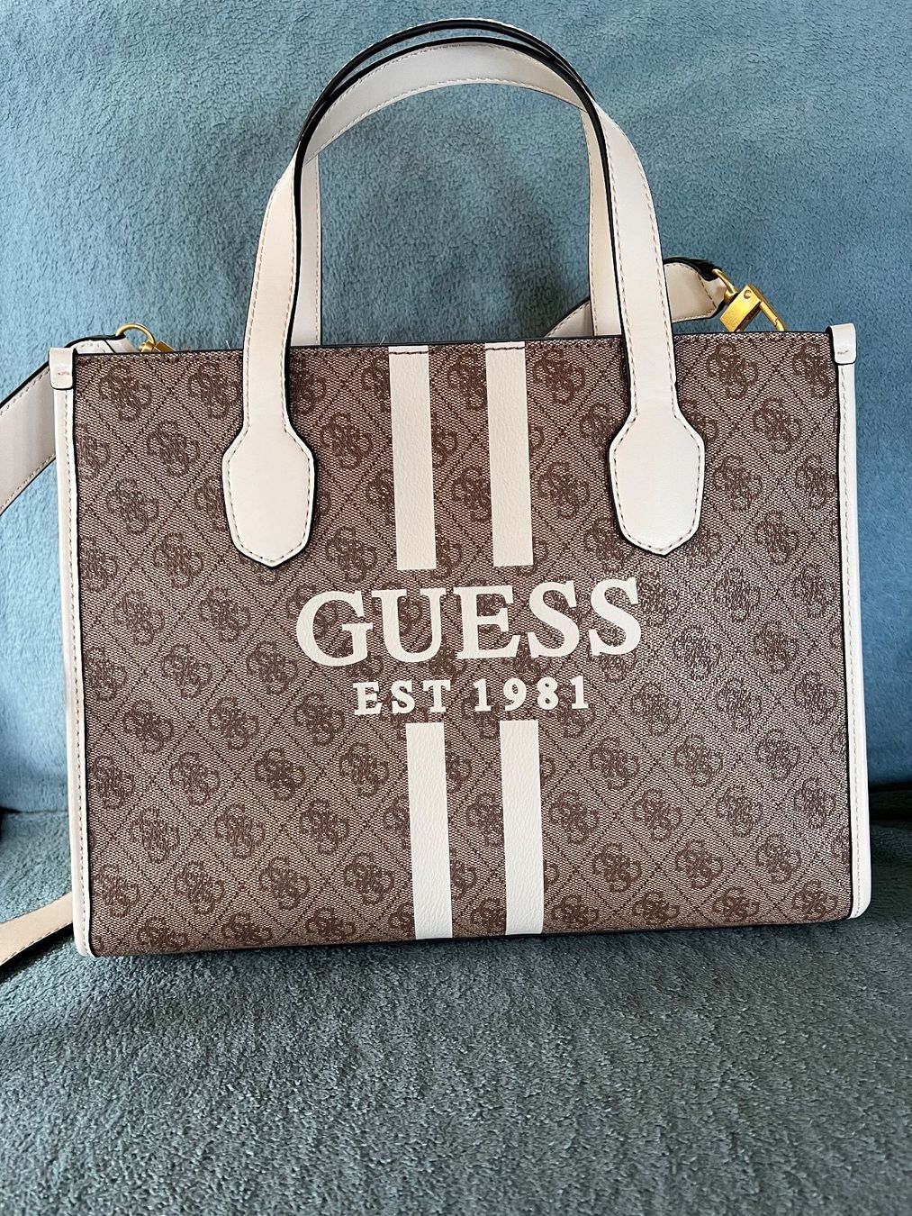 Guess Taschen für Damen: Guess Handtasche mit Schultergurt – Neu (gemäss Beschreibung) aus Appenzell von Folco 1