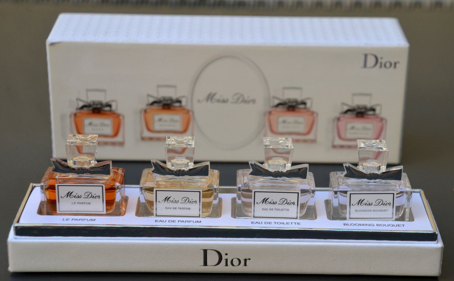 Dior Profumi & Eau de Toilette: Miss Dior 4 x 5ml La Collection – Usato da Collonges venduto da Allegree 1