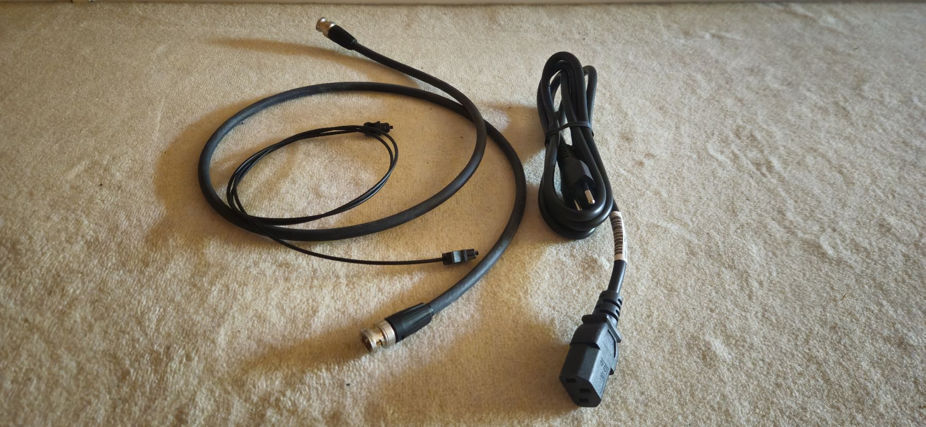 Focusrite Equipement studio: Focusrite Scarlett Octopre + Toslink & WordClock Cables – Neuf (Voir description) à Vulliens par irauchimax 3
