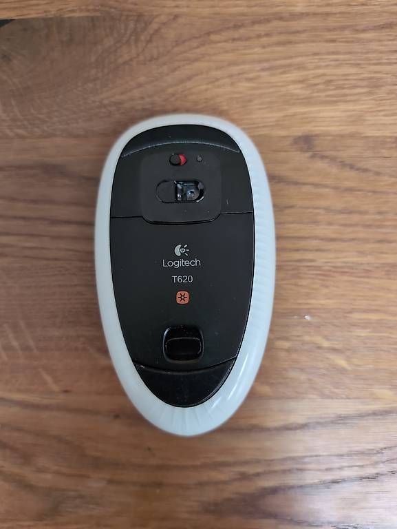 Souris: Logitech Touch Maus T620 mit USB Unified Receiver – D'occasion à Rothenburg par arabica2005 1