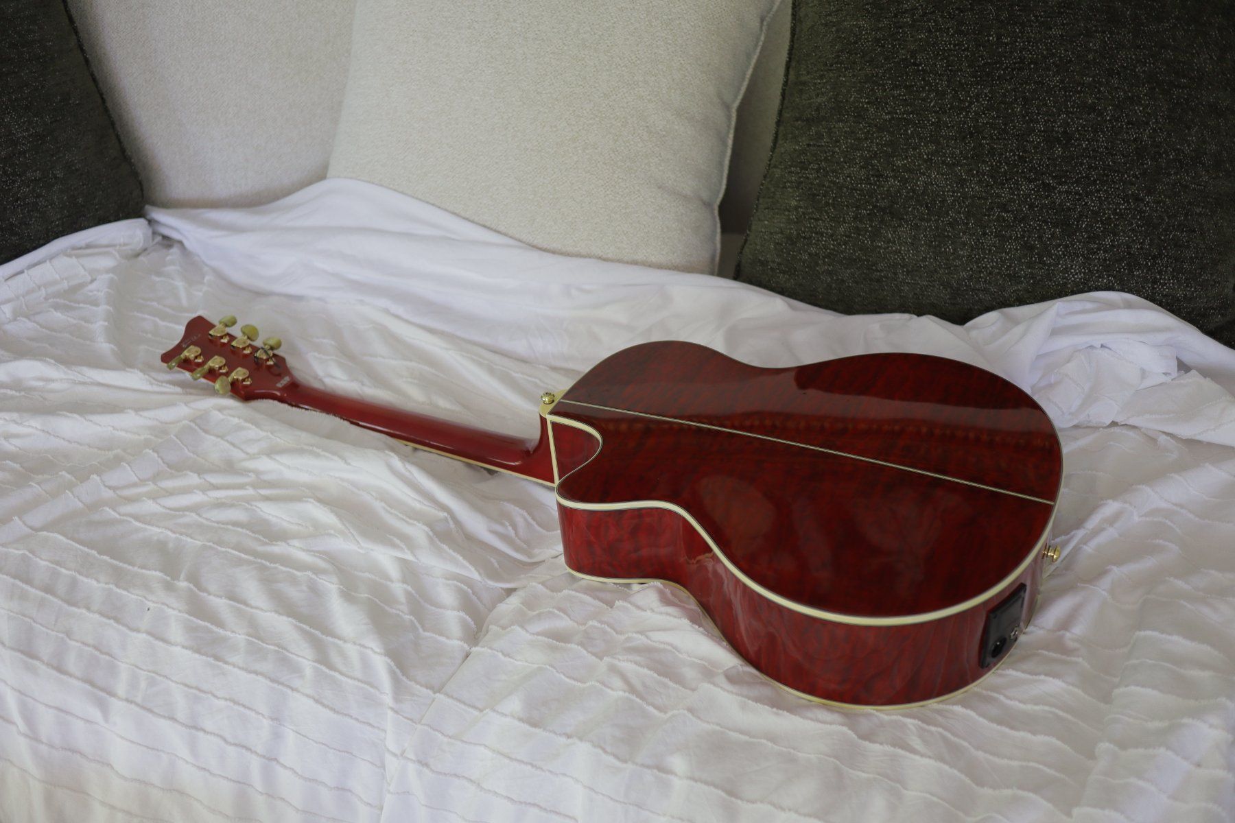 Musikinstrumente: LTD GITARRE - WIE NEU – Gebraucht aus ZEININGEN von NEW70 1