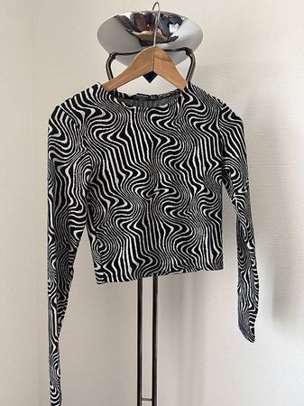STRADIVARIUS LANGARMSHIRT