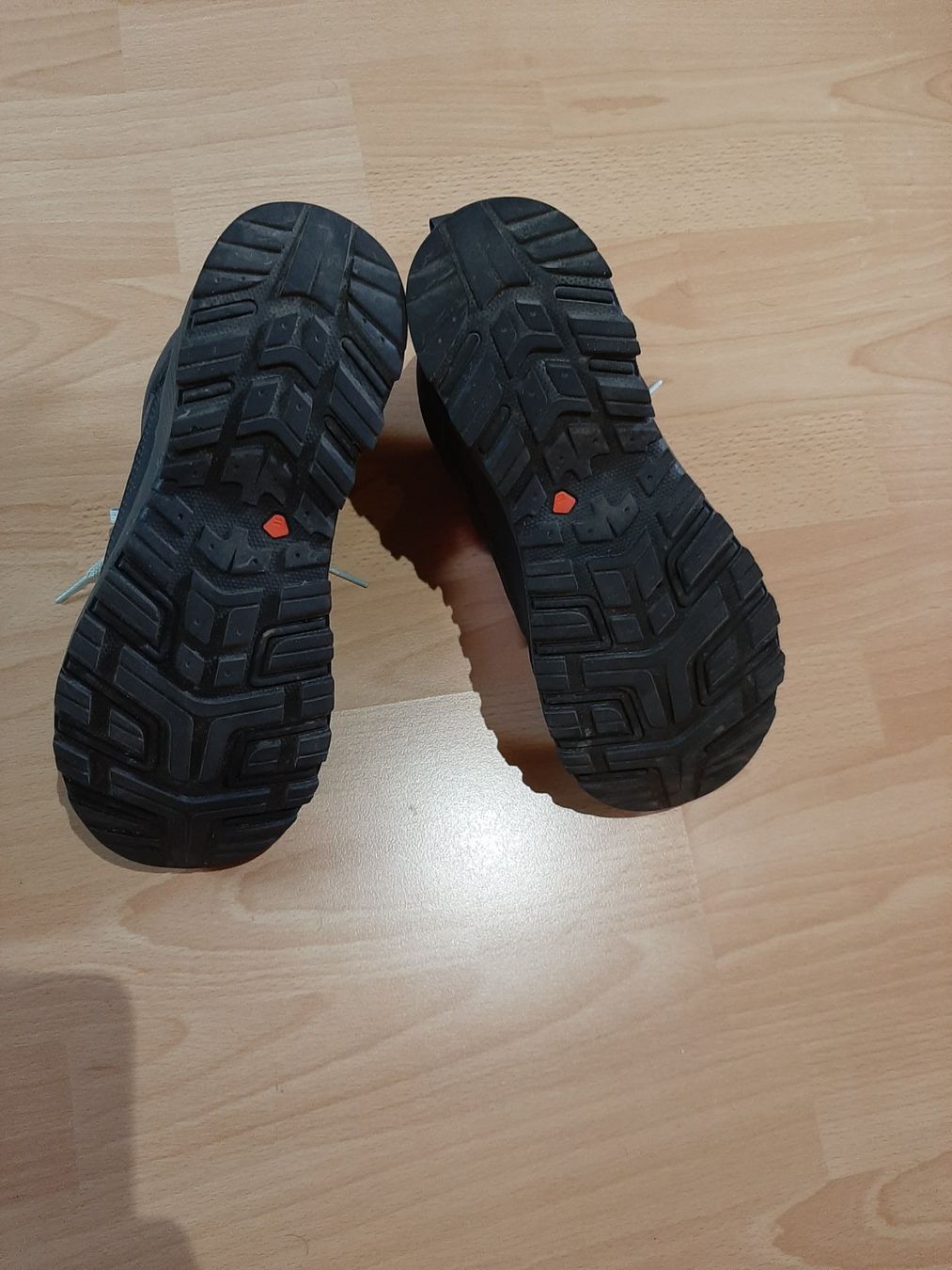Decathlon Scarpe da uomo: Decathlon Wanderschuhe waterproof Gr.40 – Nuovo (secondo la descrizione) da Schwanden GL venduto da Evmolpia 4