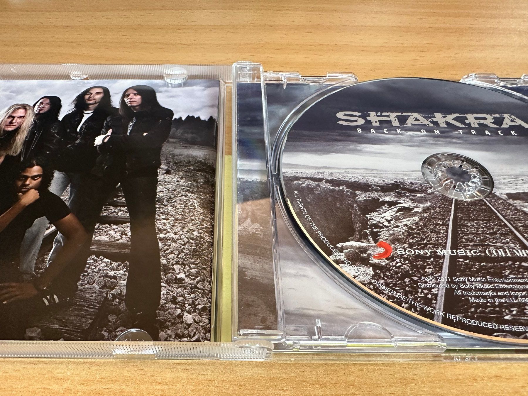 CD: Shakra – Back On Track – Usato da Rikon im Tösstal venduto da Alpenmutz 2