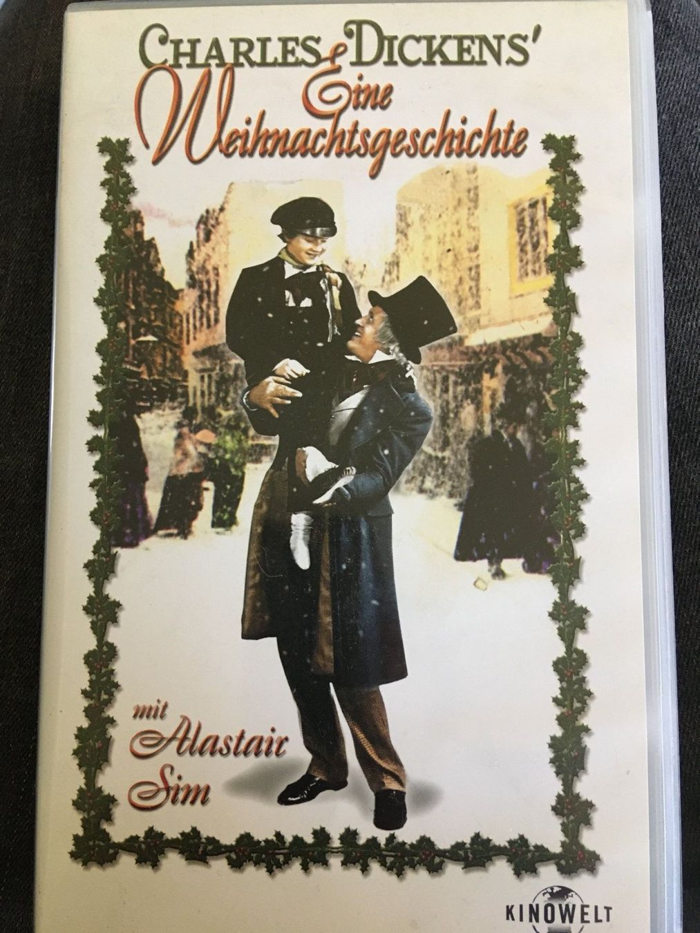 Alle VHS: Eine Weihnachtsgeschichte - Charles Dickens   (VHS) – Gebraucht aus Stans von canberra04