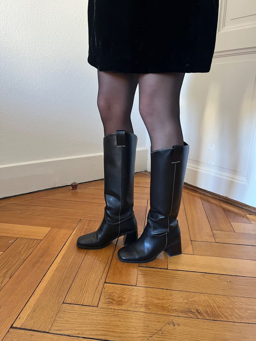 Monki Scarpe da donna: Bottes noires Monki – Usato da Lausanne venduto da GildaGys