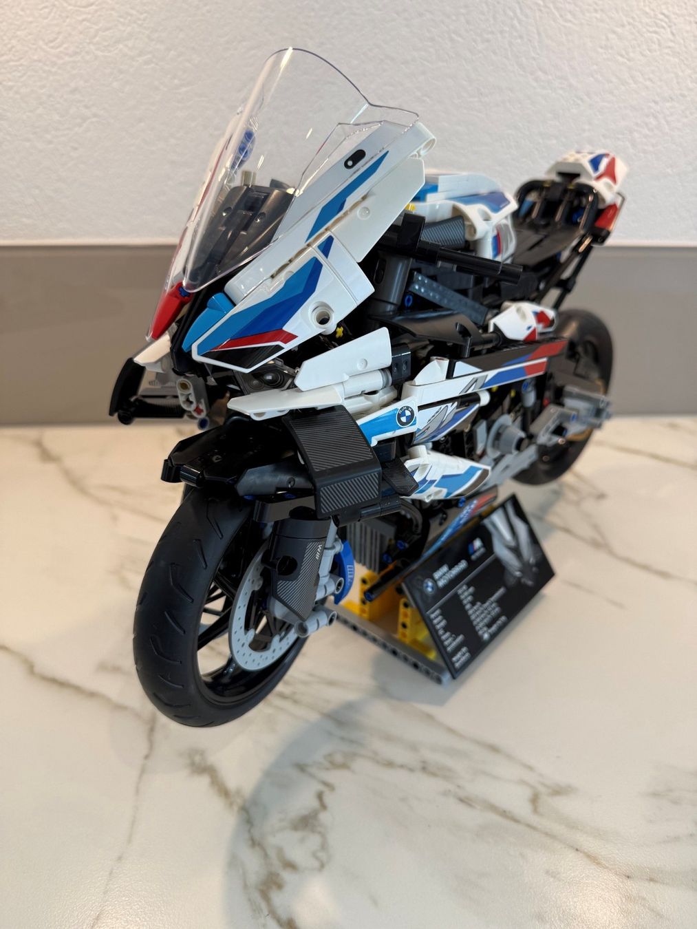 Lego Kit di costruzioni: LEGO BMW M 1000 RR – Usato da Meisterschwanden venduto da Bigi1 1