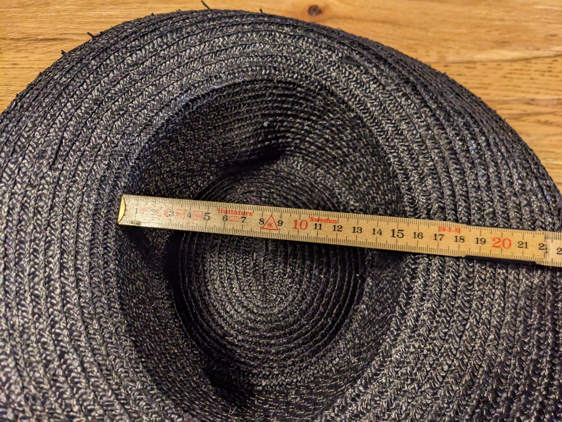 Copricapi, berretti & cappellini: schwarzer Hut – Usato da Basel venduto da labaffe01 4