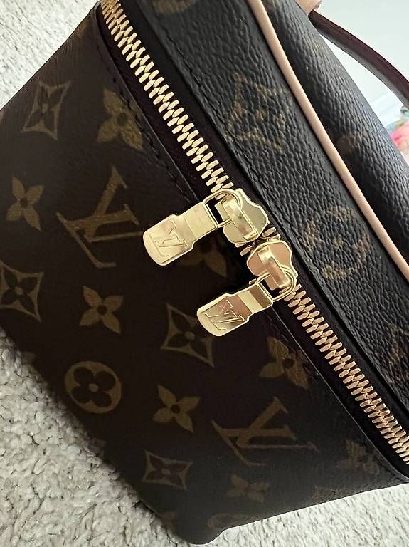 Louis Vuitton Custodie per cosmetici: Louis Vuitton Nice Mini – Nuovo (secondo la descrizione) da Affeltrangen venduto da lavivala 3