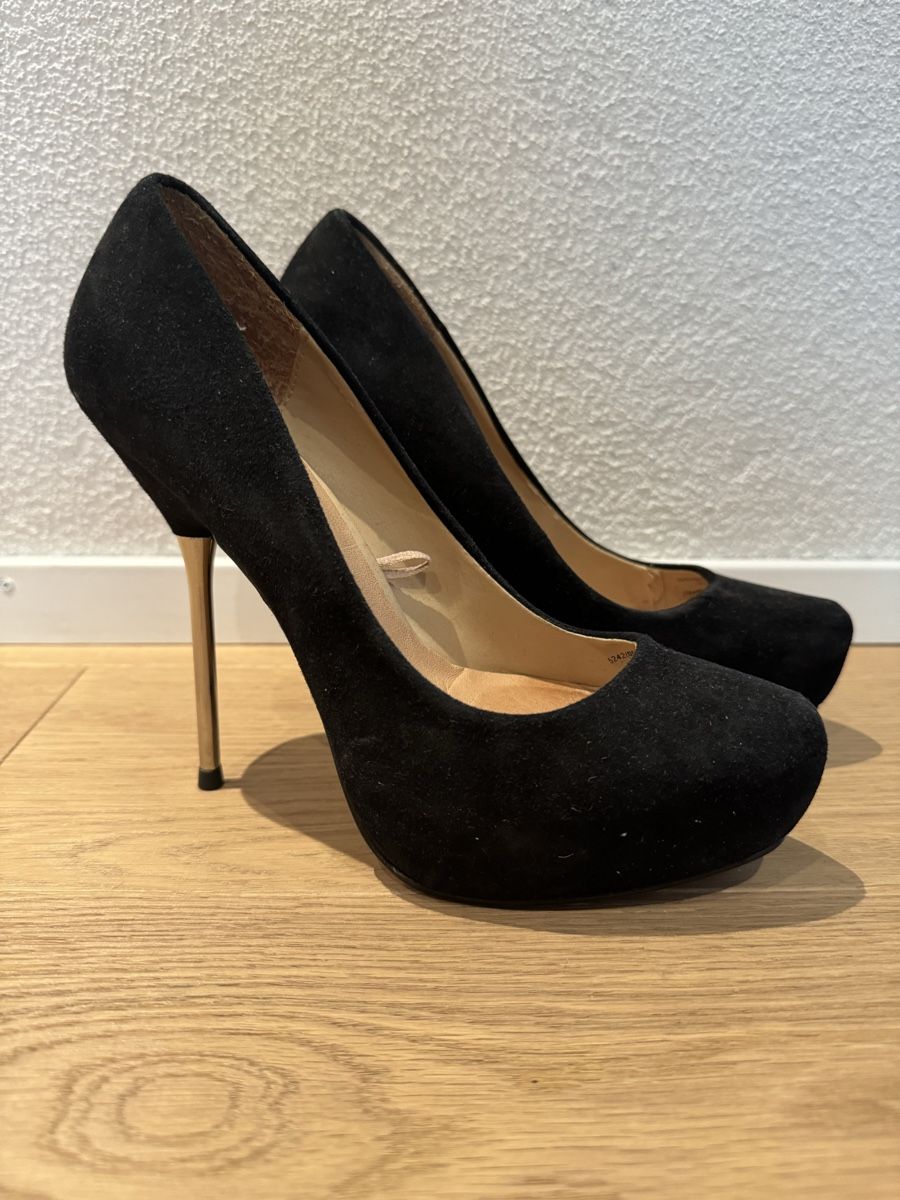 Zara Damenschuhe: High Heels, schwarz, Zara, 38 – Gebraucht aus Küsnacht ZH von ToddyGinger