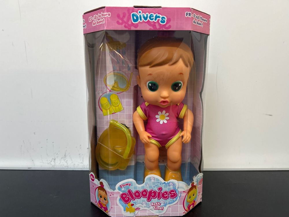 Jouets: Neu Spielzeug IMC TOYS Wasser Bloopies Badebaby Puppe (1x) – Neuf avec emballage d'origine à Inwil par Rzic-Liquidationen
