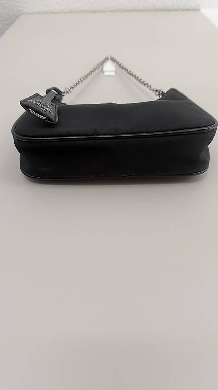 Sacs femmes: PRADA RE EDITION Handtasche – D'occasion à Romont FR par Yohelys 2