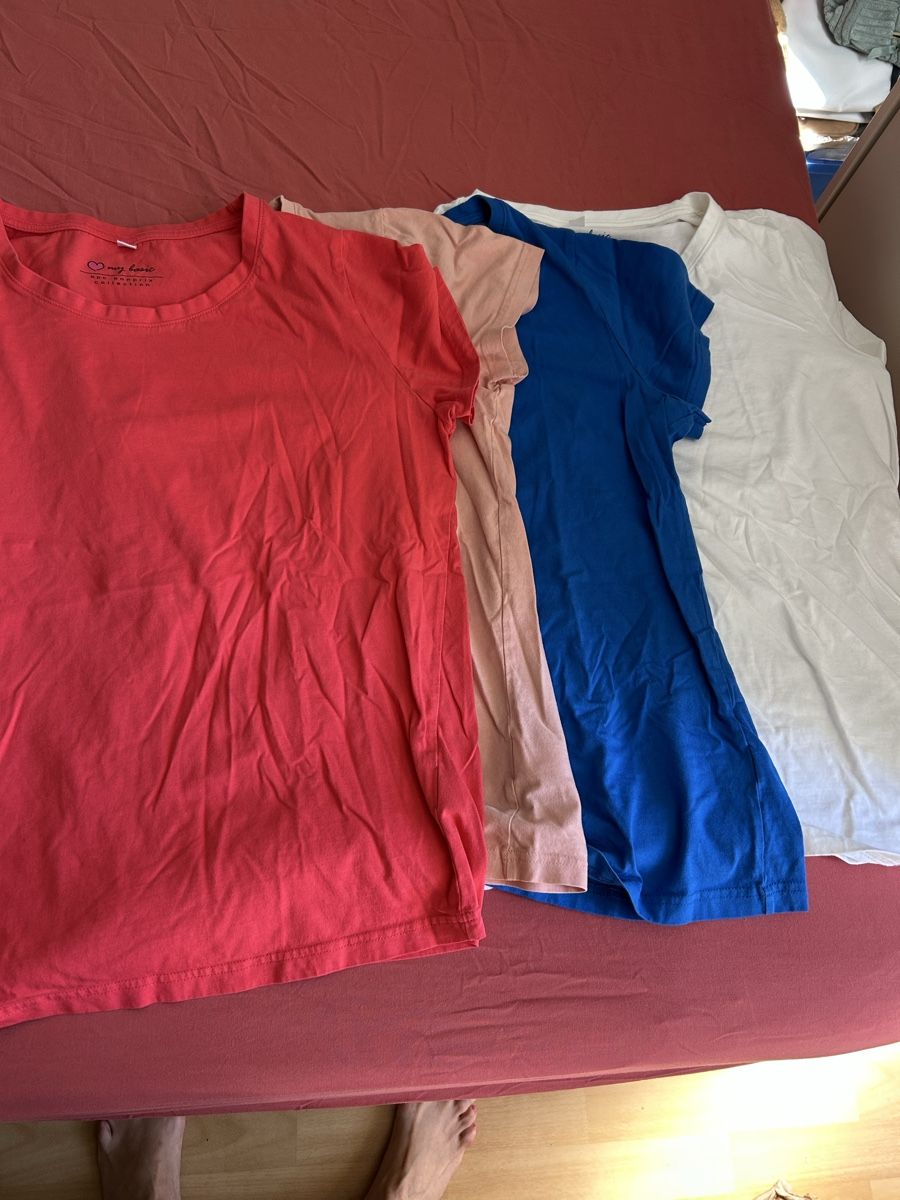 T-shirt: 4 Farbige T-Shirt – Usato da Rüti ZH venduto da Masken