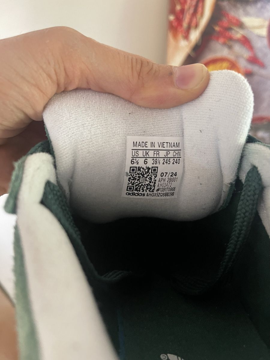 Adidas Damenschuhe: Adidas Sneaker ungetragen – Gebraucht aus Schaffhausen von mda_bvc2 2