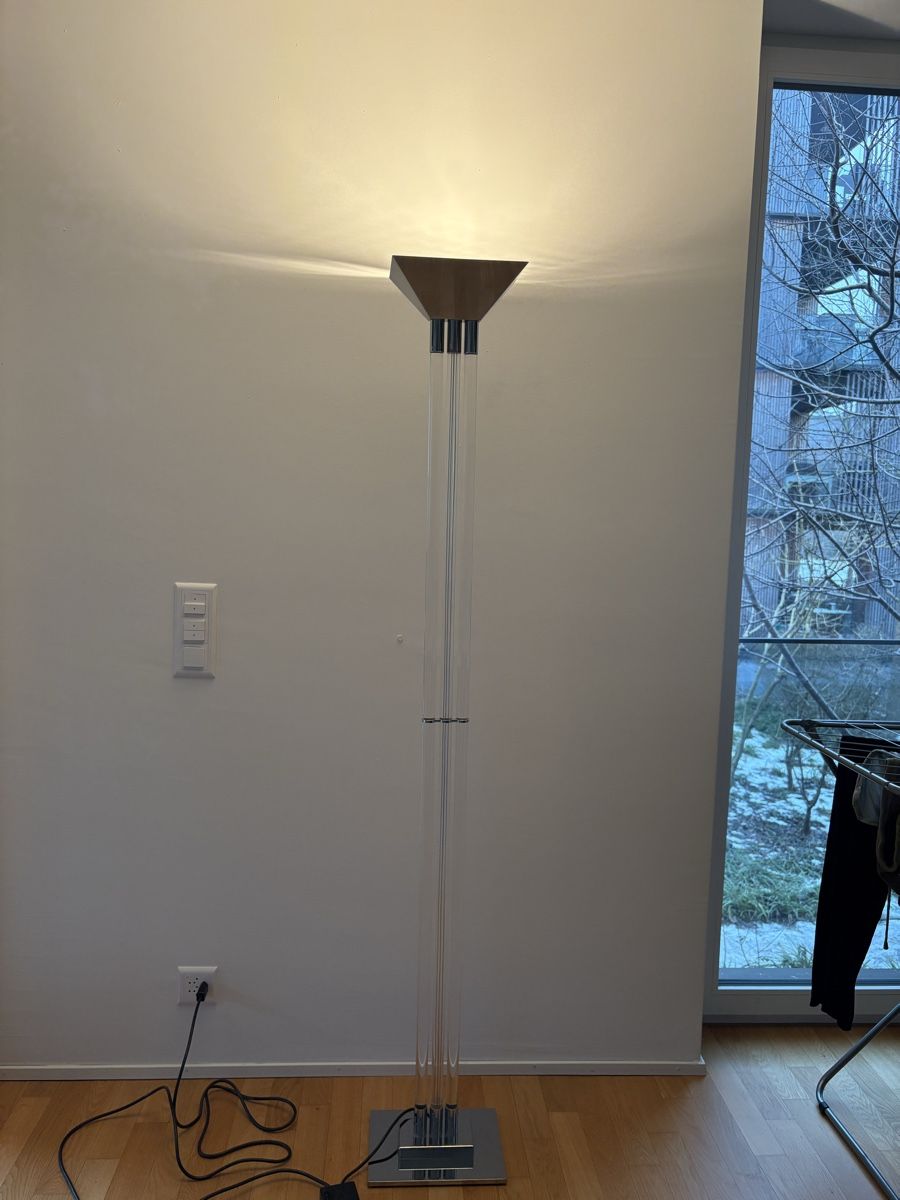 Lampade: Stehlampe VEREINIGTE WERKSTÄTTEN – Usato da Zürich venduto da aanoukk 1