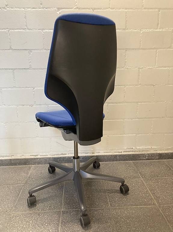 Chaises: Bürostuhl Giroflex 64 – D'occasion à Full-Reuenthal par Firu 2