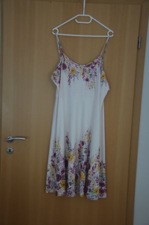 TAILLE 3XL - TAILLE 48 - KLEID MIT GILET NEU