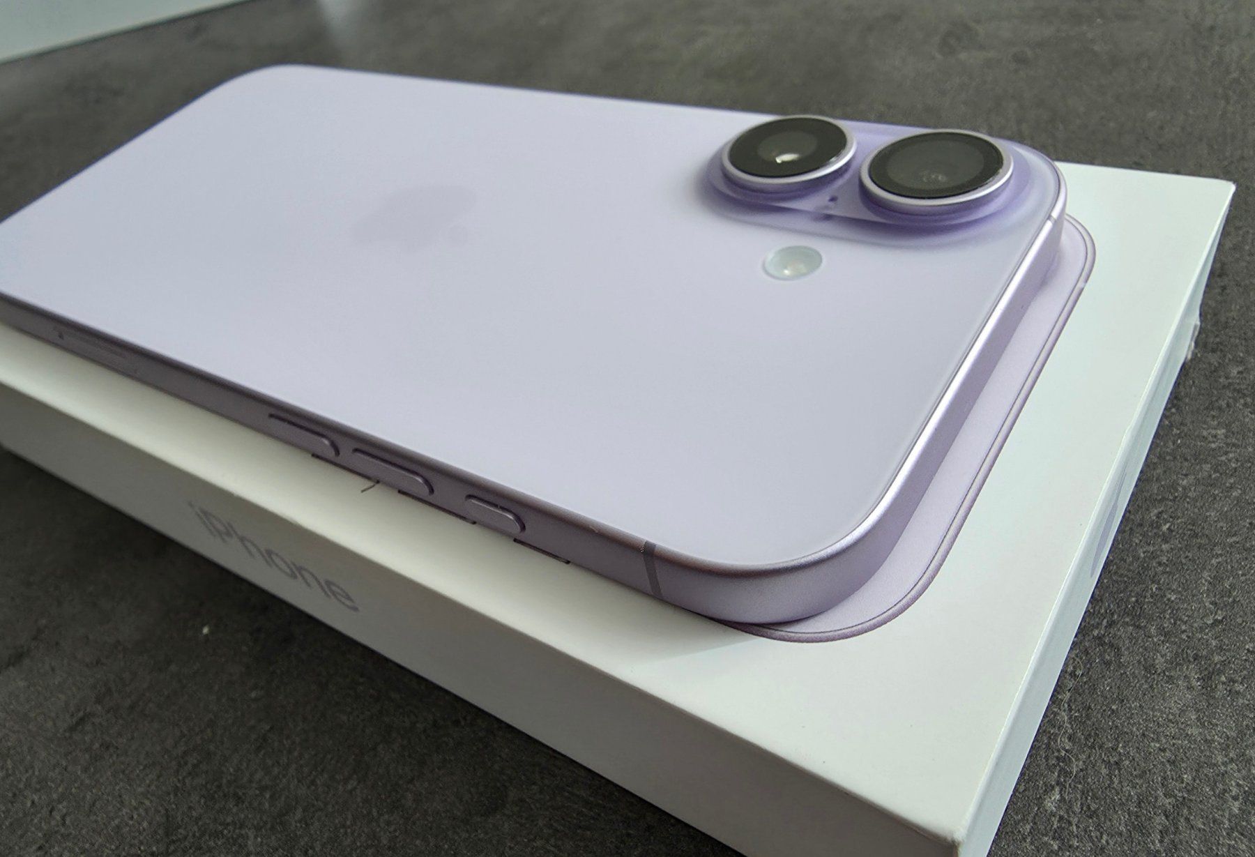 Apple Telefoni cellulari / Smartphones: iPhone 17 Lavande 256Gb + garantie – Usato da La Neuveville venduto da rapiot 6