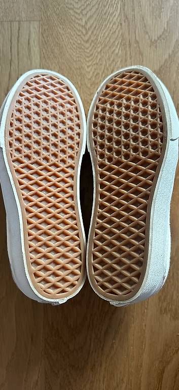 Scarpe da donna: Vans Pastell Gr. 38 – Usato da Schöftland venduto da DesignbyNaja 2