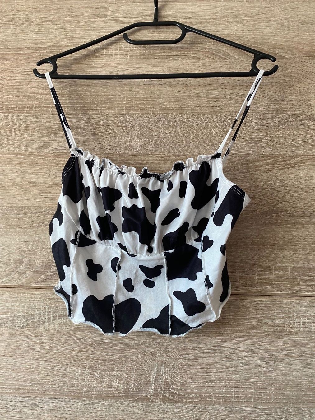 Shein Top: Crop top motif vache – Nuovo (secondo la descrizione) da Montreux venduto da iza_peche8