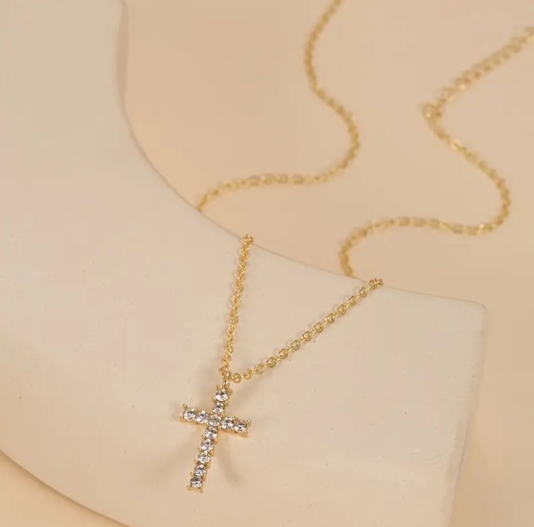 Catenine: Collier croix dorée avec 12 brillants, NEUF – Nuovo e nell'imballaggio originale da Puidoux venduto da mic_c2fh 3
