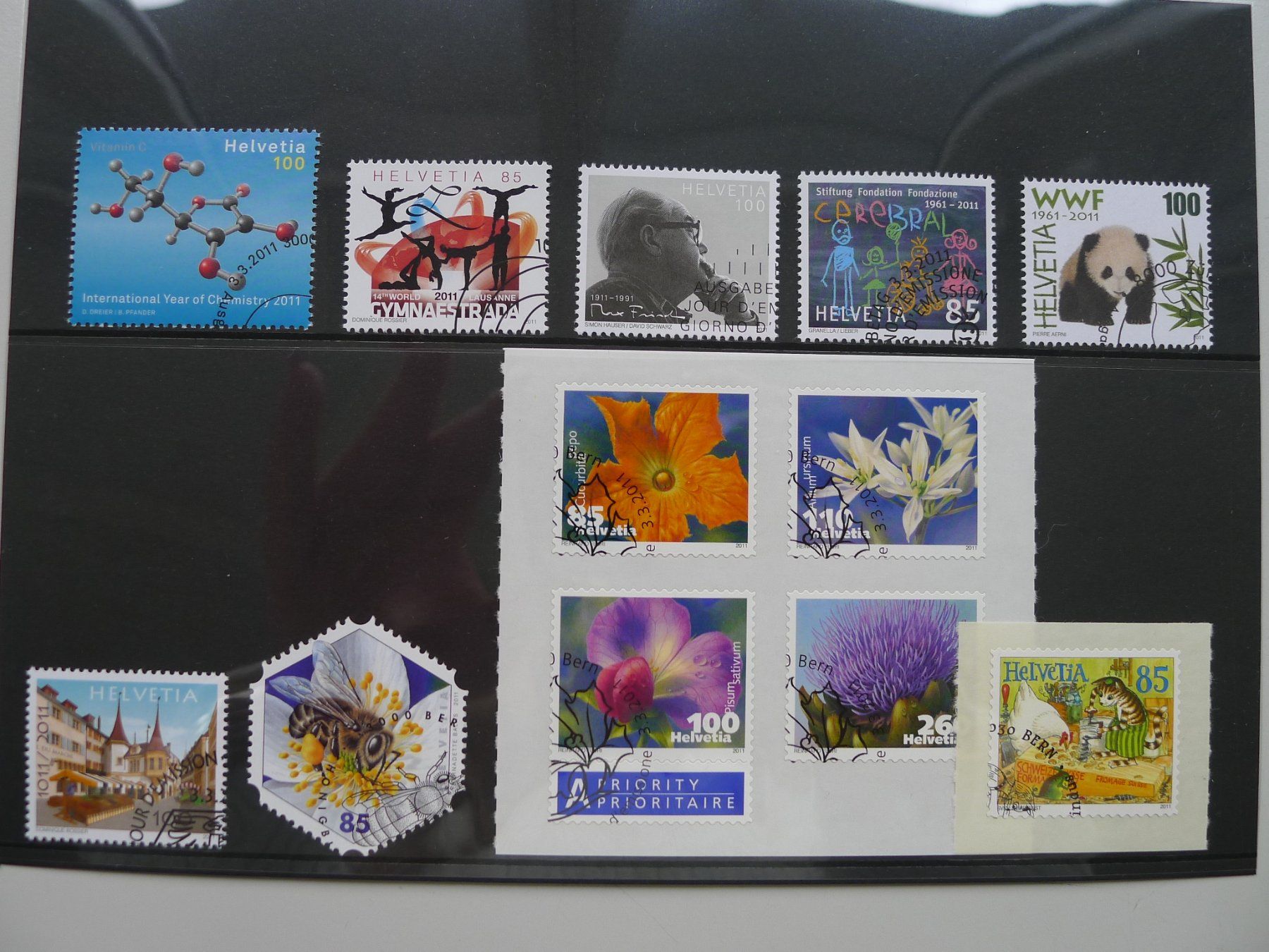 Tutti i francobolli: 2011: Jahresserie mit Ersttag-Eck-Stempel, Postpreis: 50.- – Usato da Sursee venduto da Luzernerraute 1