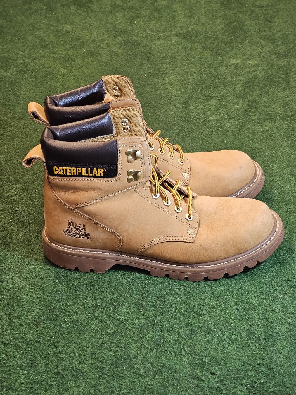 Caterpillar Herrenschuhe: Boots Caterpillar Cuir robuste taille 45 – Neu (gemäss Beschreibung) aus Veytaux von bogoss