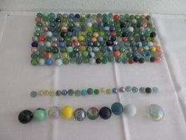 230 bunte Glasmurmeln