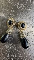 Elegante Ohrclips, Goldfarben mit schwarzen Steinen Top!