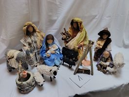 Schwarzenberger Krippenfiguren Maria Josef Hirten und Schafe