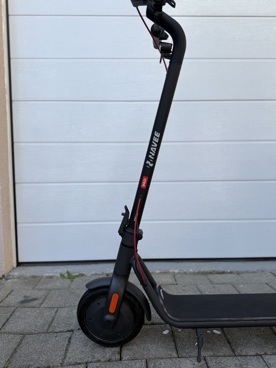 Kickboard: Navee V40i E-Scooter (E-Trottinet) mit Garantie – Nuovo (secondo la descrizione) da Niederglatt ZH venduto da ele_x8z5