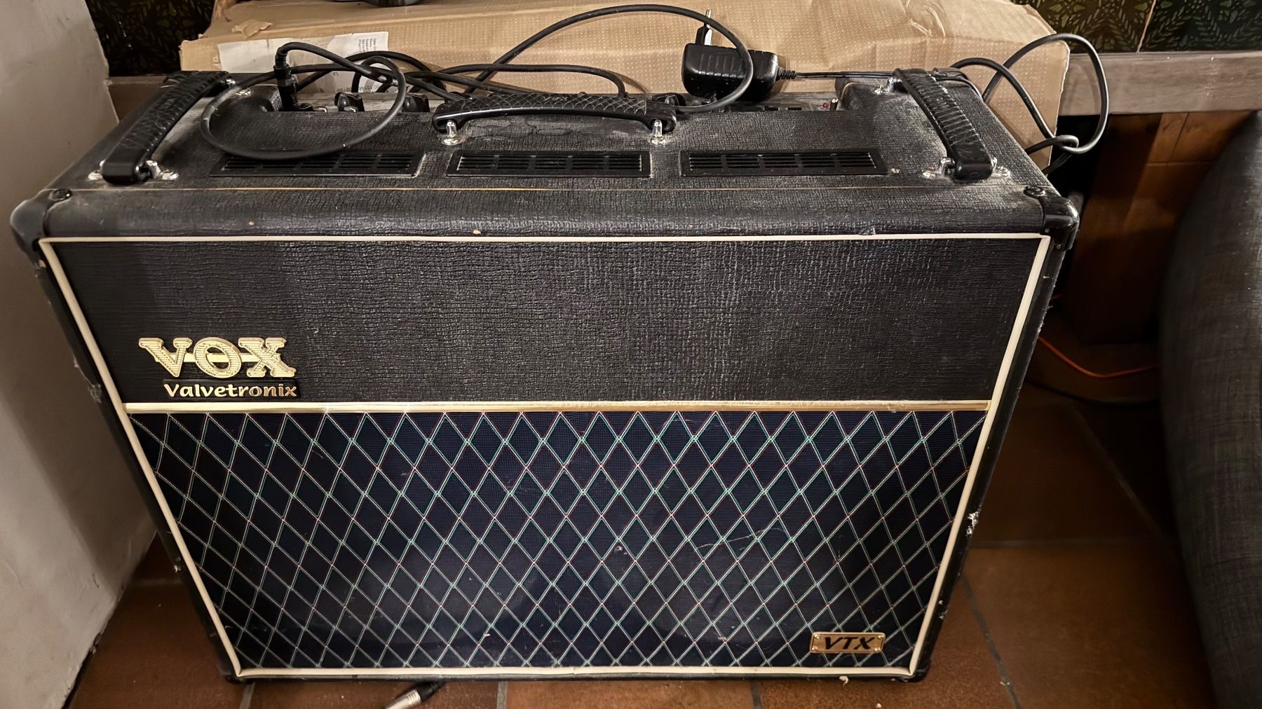 Vox Amplificatori: Vox AD120VTX combo amp – Usato da Oltingen venduto da loraan