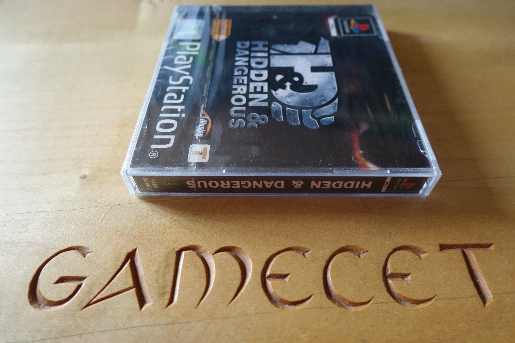 Sony Giochi: Hidden & Dangerous - französisch – Nuovo e nell'imballaggio originale da Steinach venduto da Gamecet 5