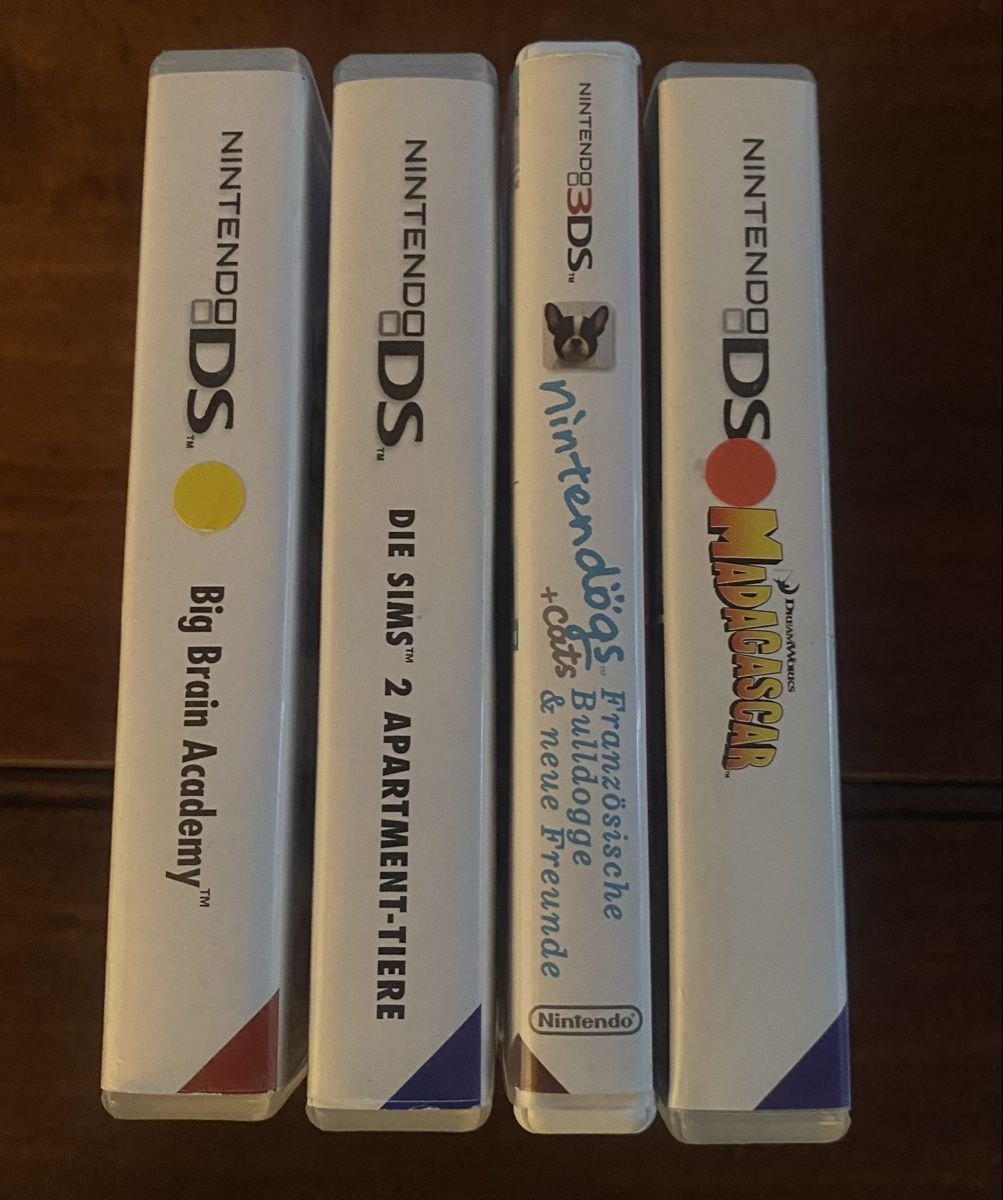 Giochi: 4x Nintendo DS & 3DS Spiele Bundle Sims Nintendogs 🐶 – Usato da Kirchberg BE venduto da swiss_slab 4