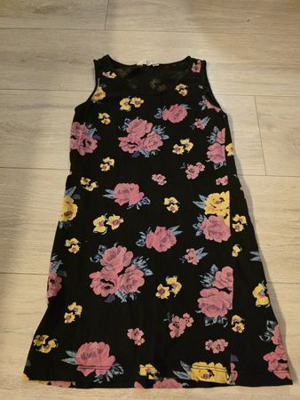 H&M Kleid Blumenmuster Schwarz Grösse 146/152