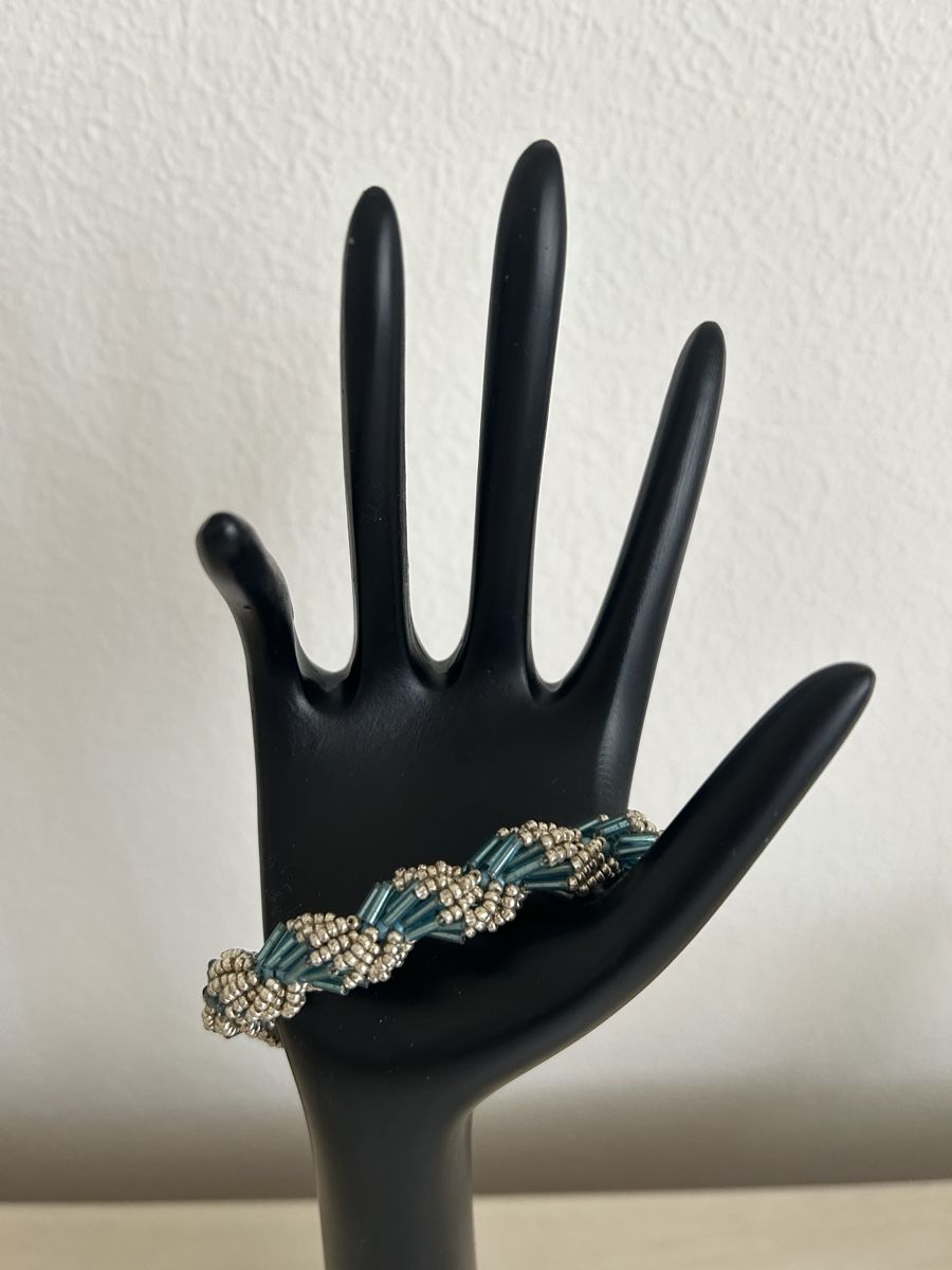 Bracciali & Braccialetti: Handgemachtes Perlenarmband, türkis-silber, elegant – Nuovo (secondo la descrizione) da Ettiswil venduto da nat_9vgc 3