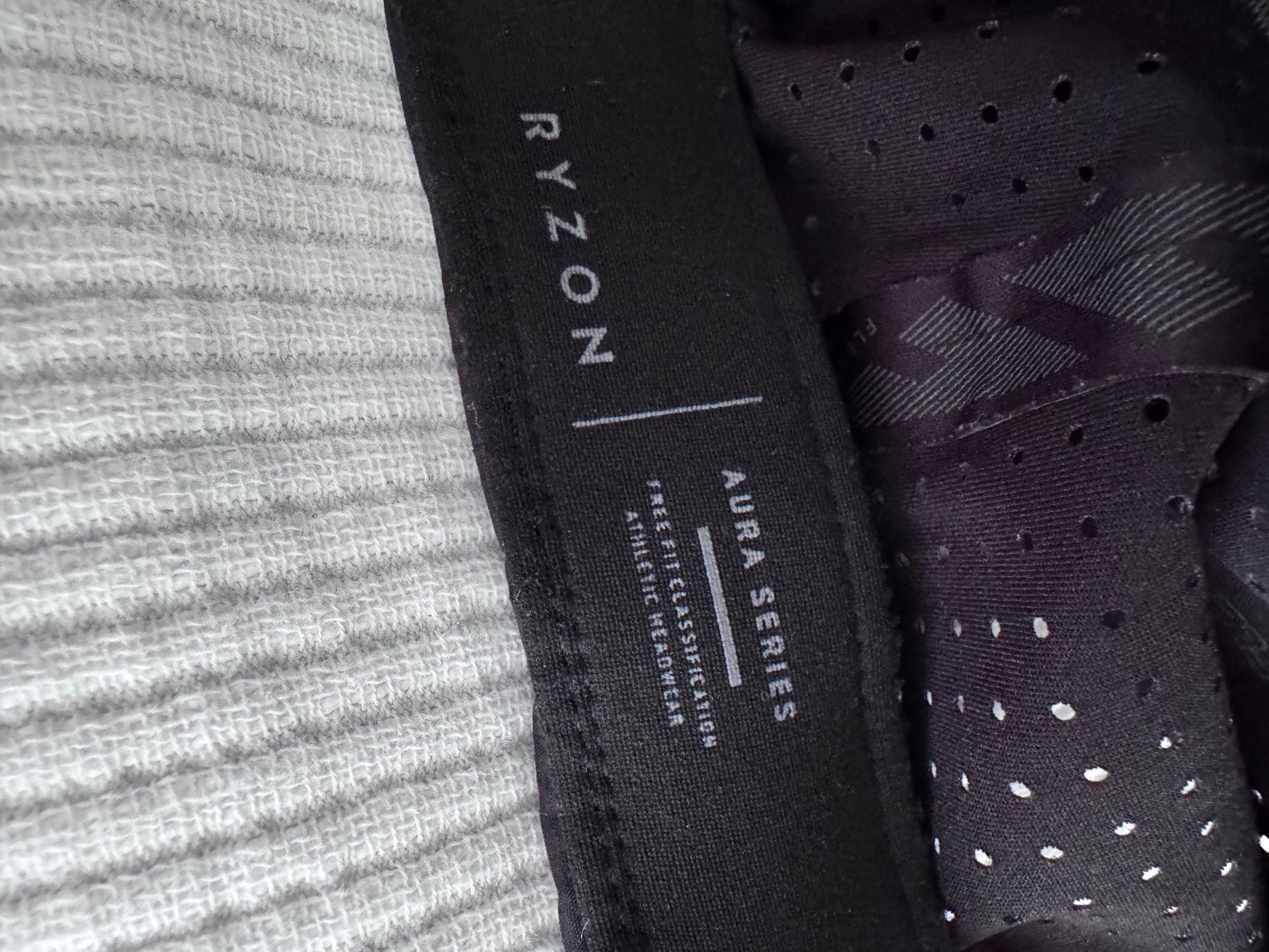Chapeaux, bonnets & casquettes: Ryzon Cap Aura Series – D'occasion à Zürich par noonexx 2