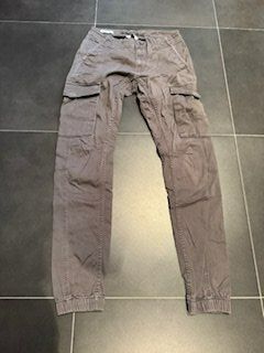Jack & Jones Pantaloni: Jack&Jones Taperes Paul grau 30/34 – Usato da Gommiswald venduto da Anika6