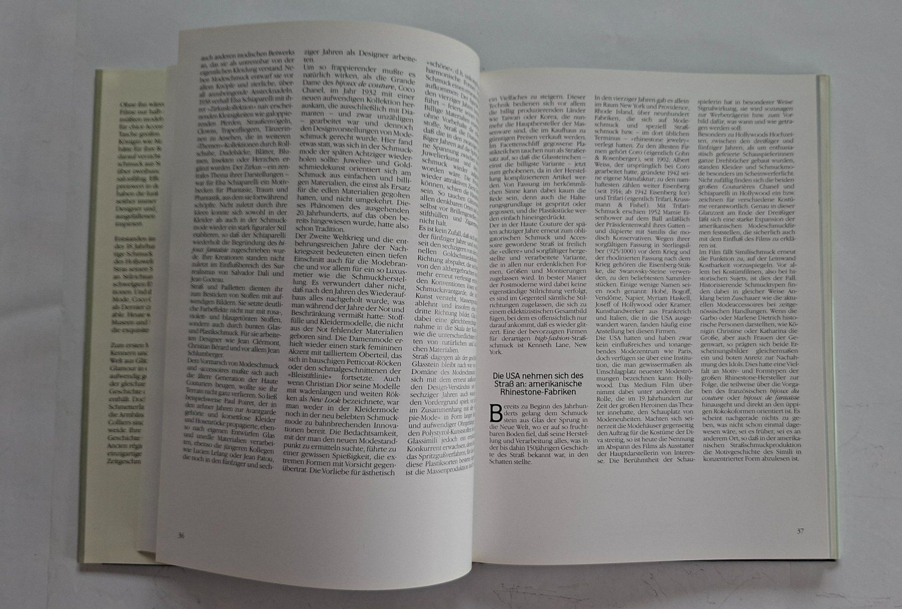 Bücher: Strass Modeschmuck Buch, Gabriele Greindl, mit Schuber – Gebraucht aus Opfikon von Diversamente 3
