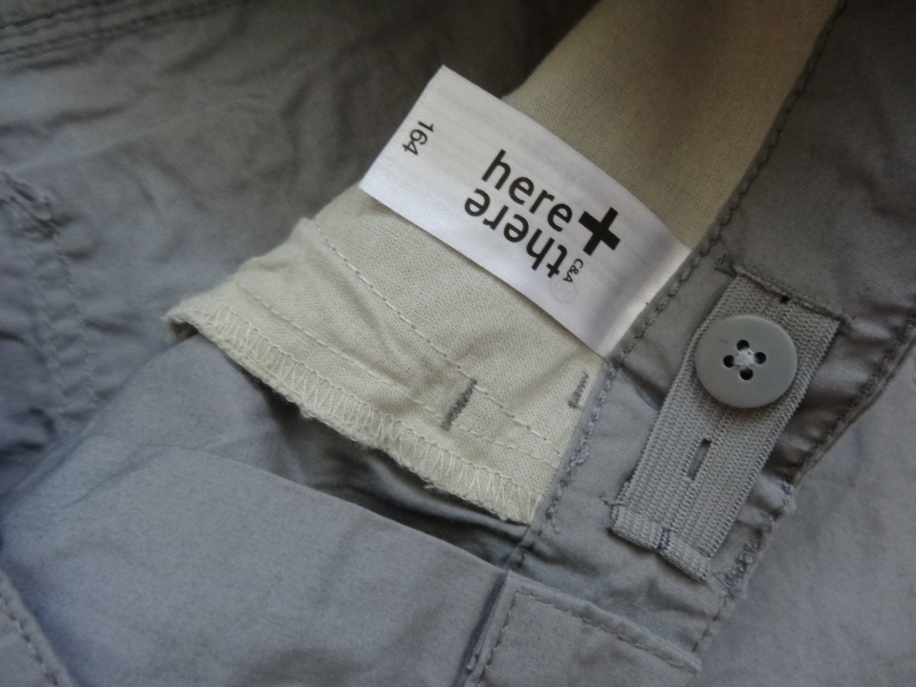Pantaloni: Short Gr 164 Fabrikneu – Nuovo e nell'imballaggio originale da Rekingen AG venduto da nederland1 1